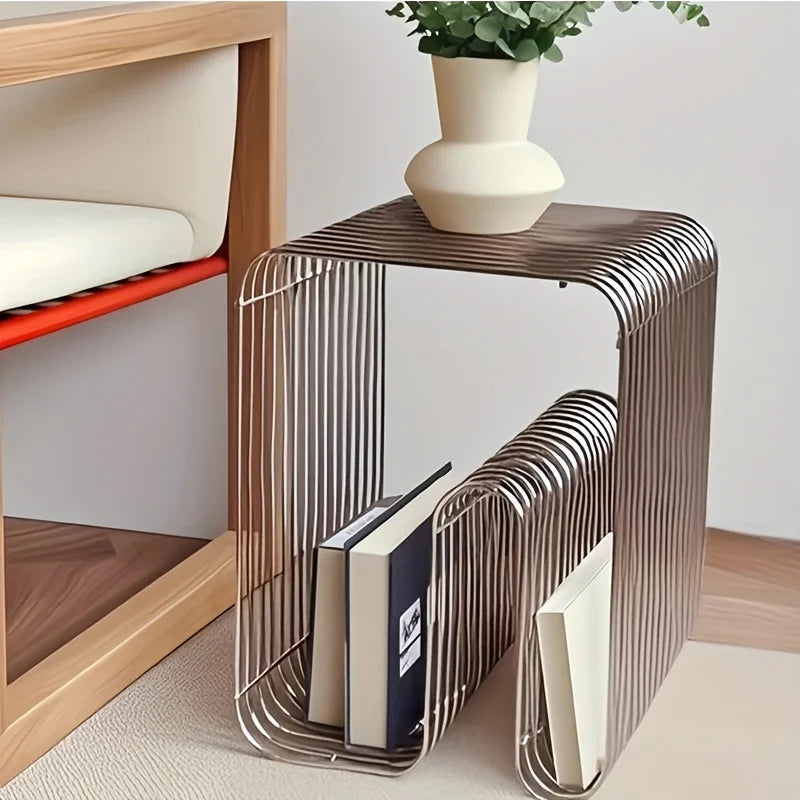 Wall-Mounted Metal Bookshelf - Geometric Open Frame Magazine Rack and Display Shelf for Living Room Walls, Everstock