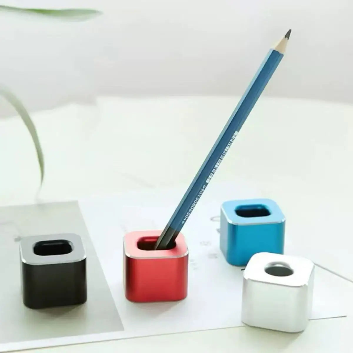 Metal Pen Holder - Portable Aluminium Desk Organizer Cup with Non-Slip Base Pad for Pens, Brushes and Tools, Everstock